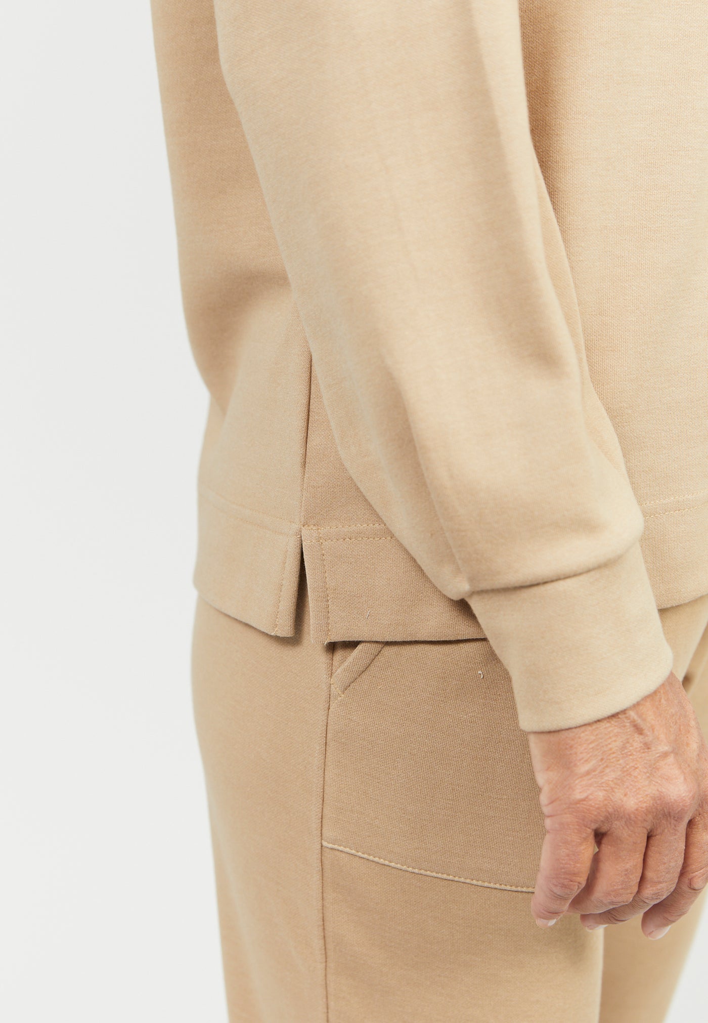 Sweatshirt - Camel