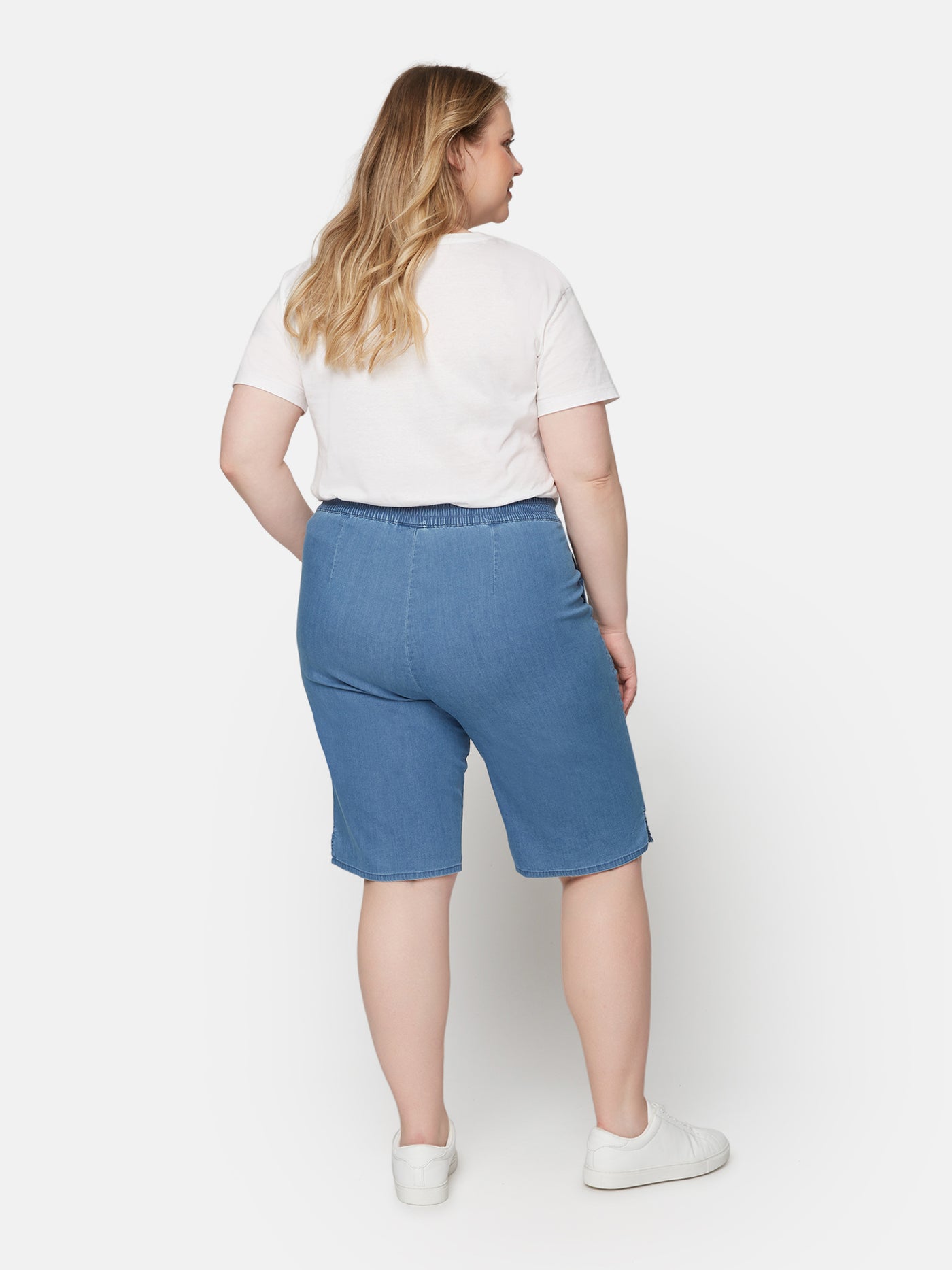 Shorts - Medium Blue Denim